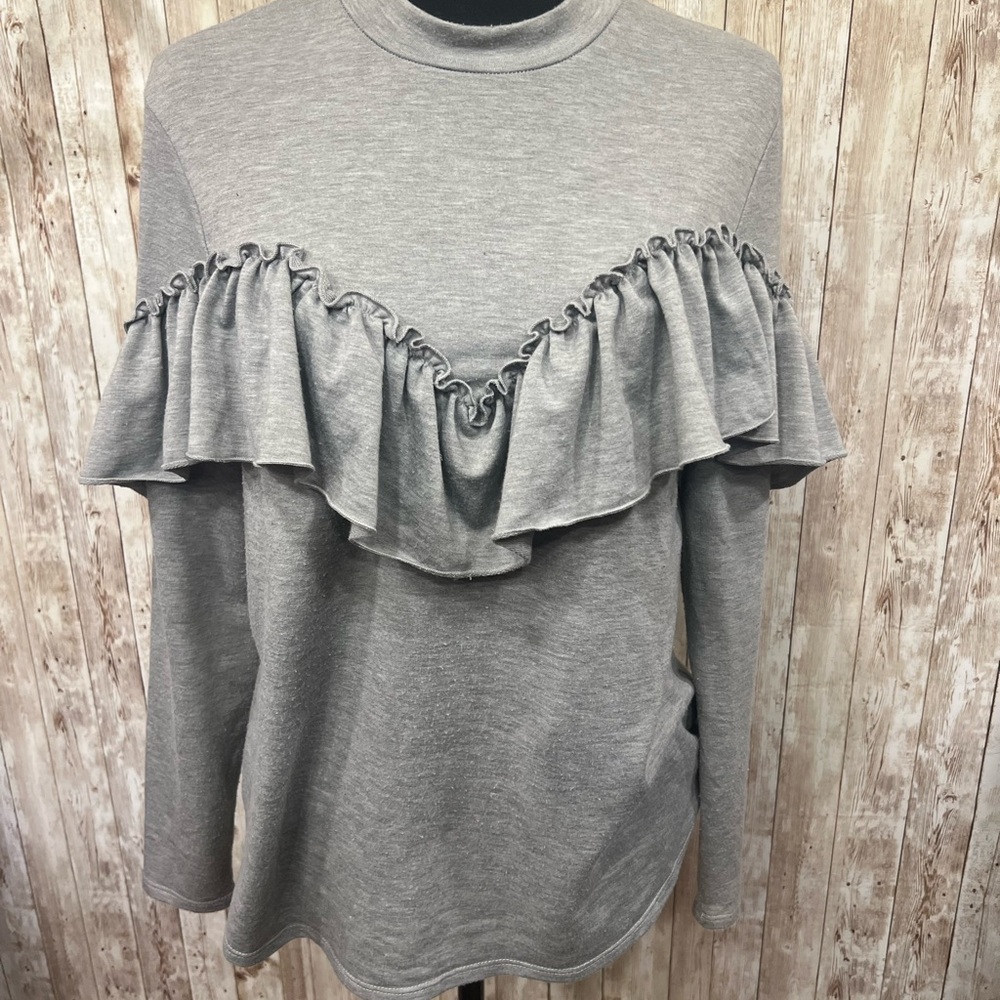 Kim & Cami Gray Ruffled Long‎ Sleeve Sweatshirt